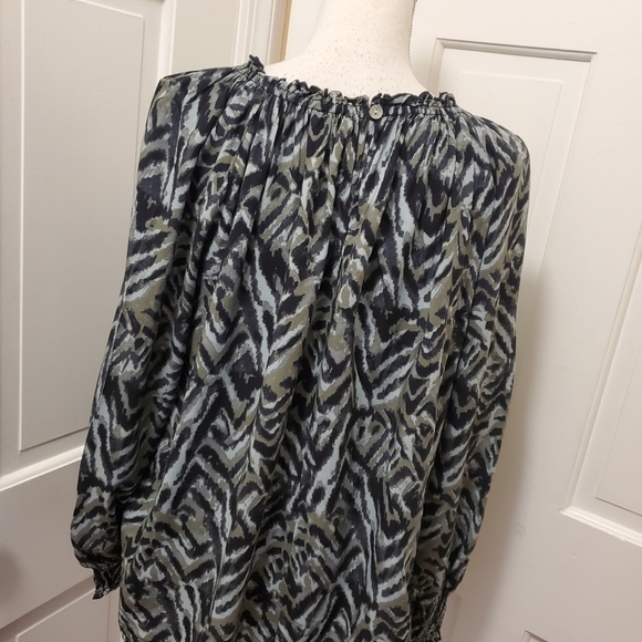 BeachLunchLounge Marissa Black Glow Peasant Top Size Large 100% Viscose - Picture 5 of 10